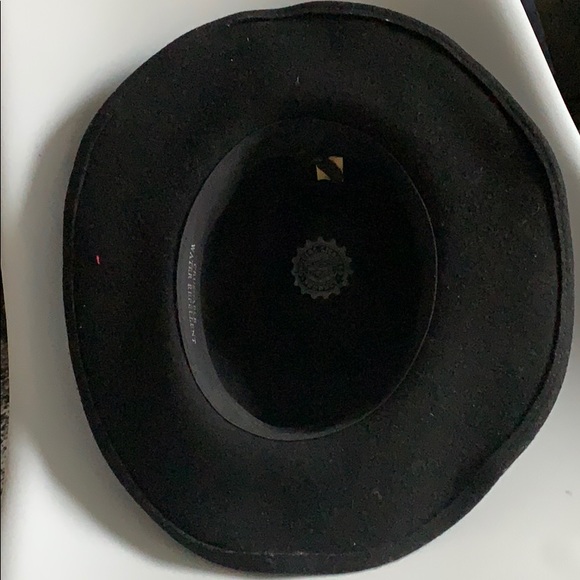 Hat - Picture 2 of 3